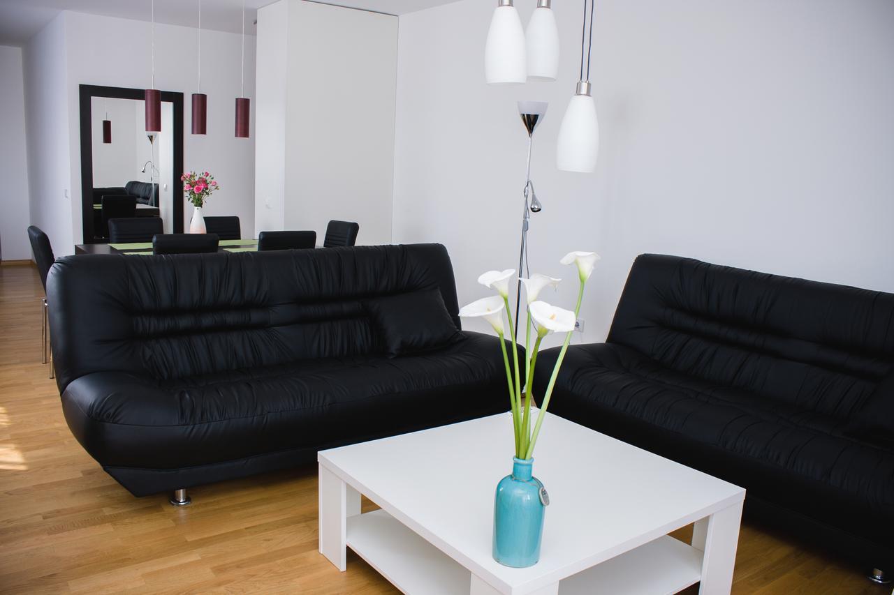 Botanical Garden Apartments Belgrado Exterior foto