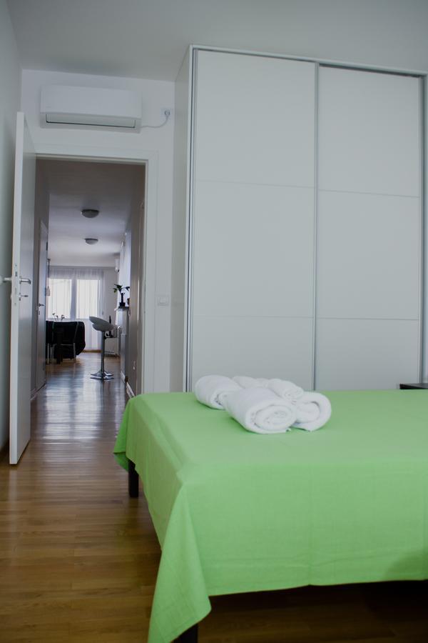 Botanical Garden Apartments Belgrado Exterior foto